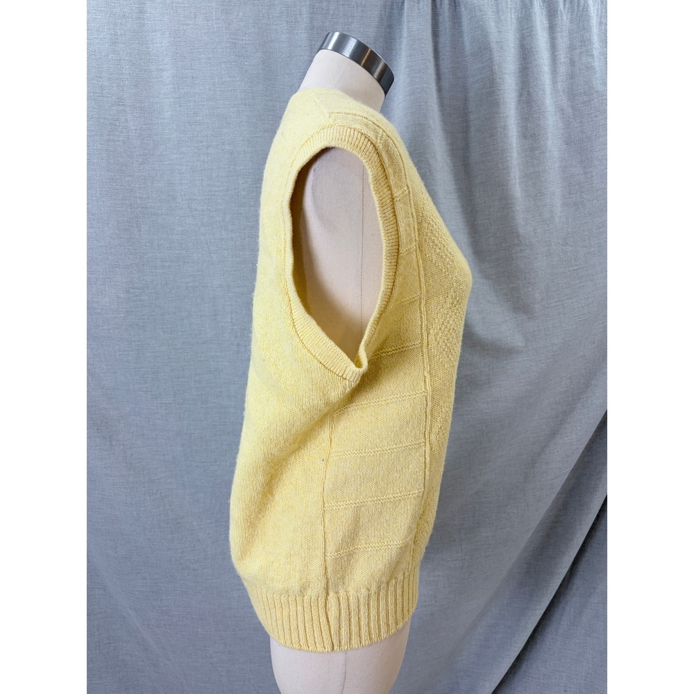 Vintage Style Yellow Cable Knit V-Neck Sweater Vest Sleeveless Pastel Top L - Picture 3 of 7